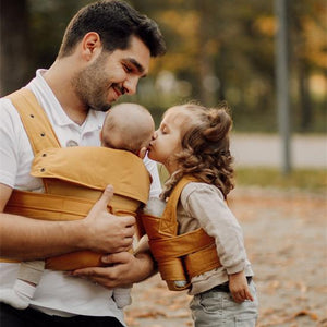 Puppentrage Marsupi mit Tragepapa